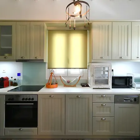 Patriko Family House Alikí