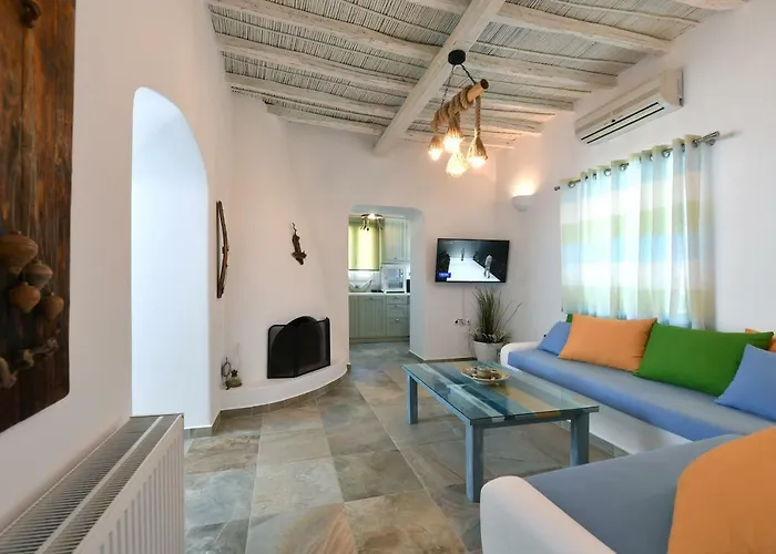 Patriko Family House Alikí